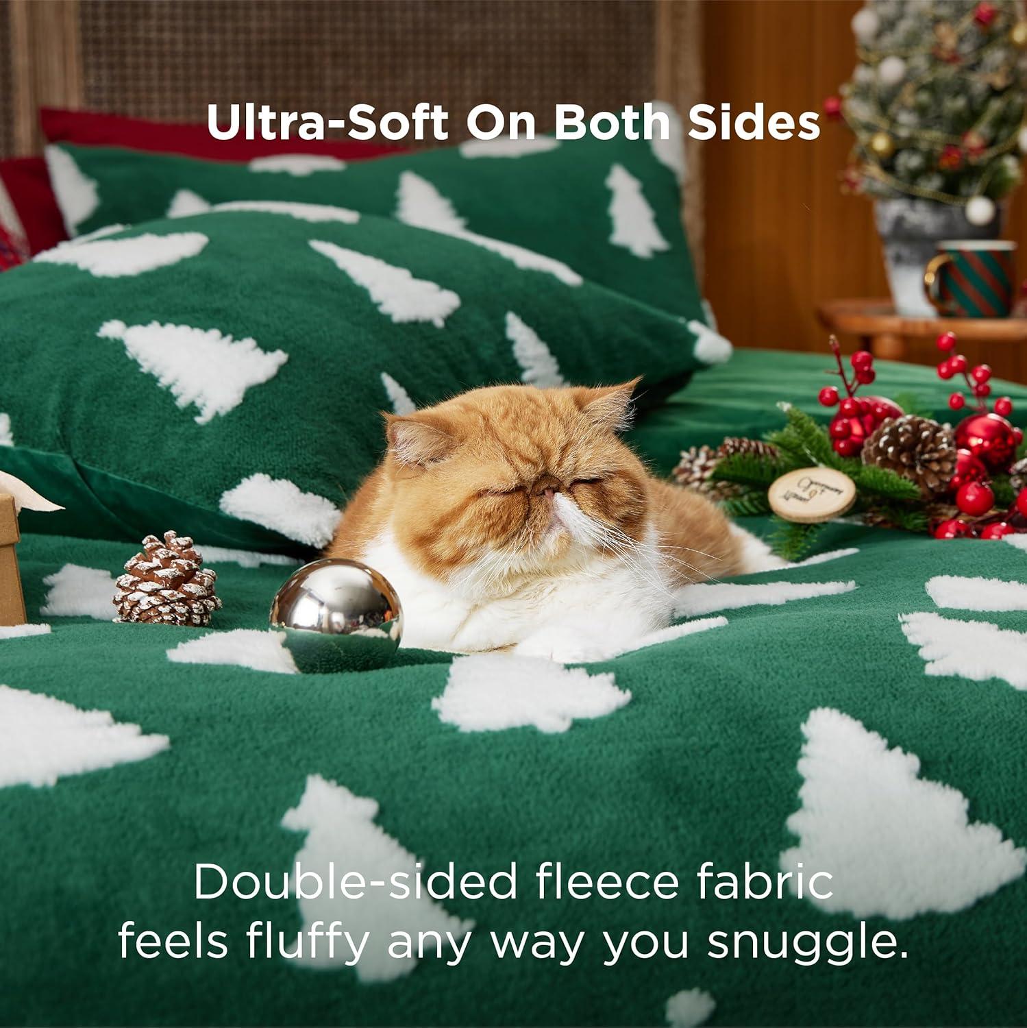 imageBedsure Fluffy Christmas Comforter Set Queen Christmas Throw Blanket