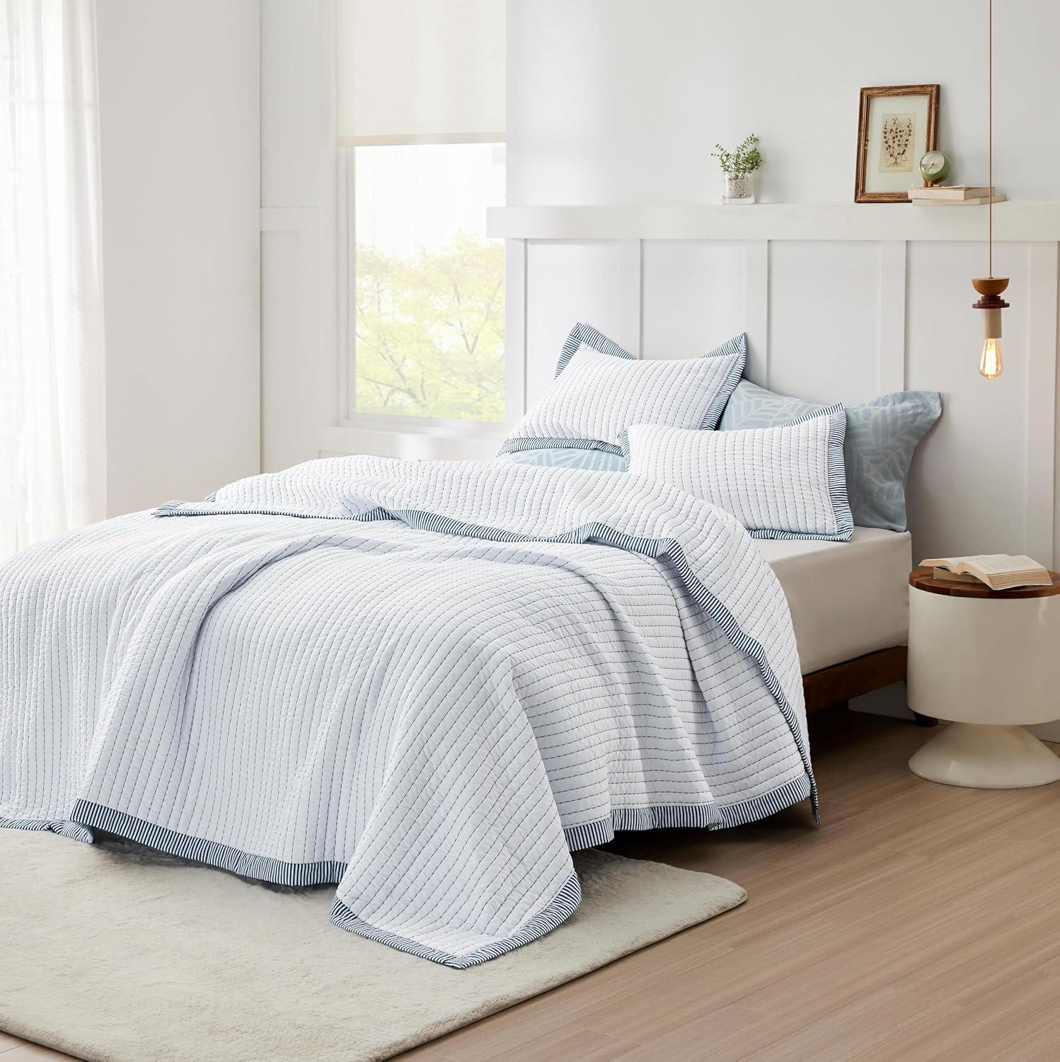 imageBedsure Quilts Queen Size Queen Quilt Bedding Set Bedspread Coverlet Comforter Lightweight Corduroy Pattern Bedspread 3Piece Set with 90quotx96quot Coverlet ampamp 2 Pillow Shams AllSeason Soft Microfiber04 White Striped Border