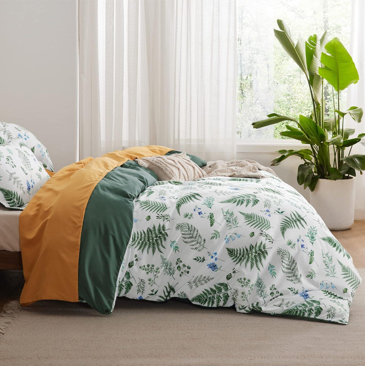 imageBedsure Duvet Cover Queen Size Reversible Terracotta Queen Duvet Cover Set with Zipper Closure 3 Pieces Floral Patterned Bedding Set with 8 Corner Ties and 2 Pillow Shams06 Mallard Green No Comforter