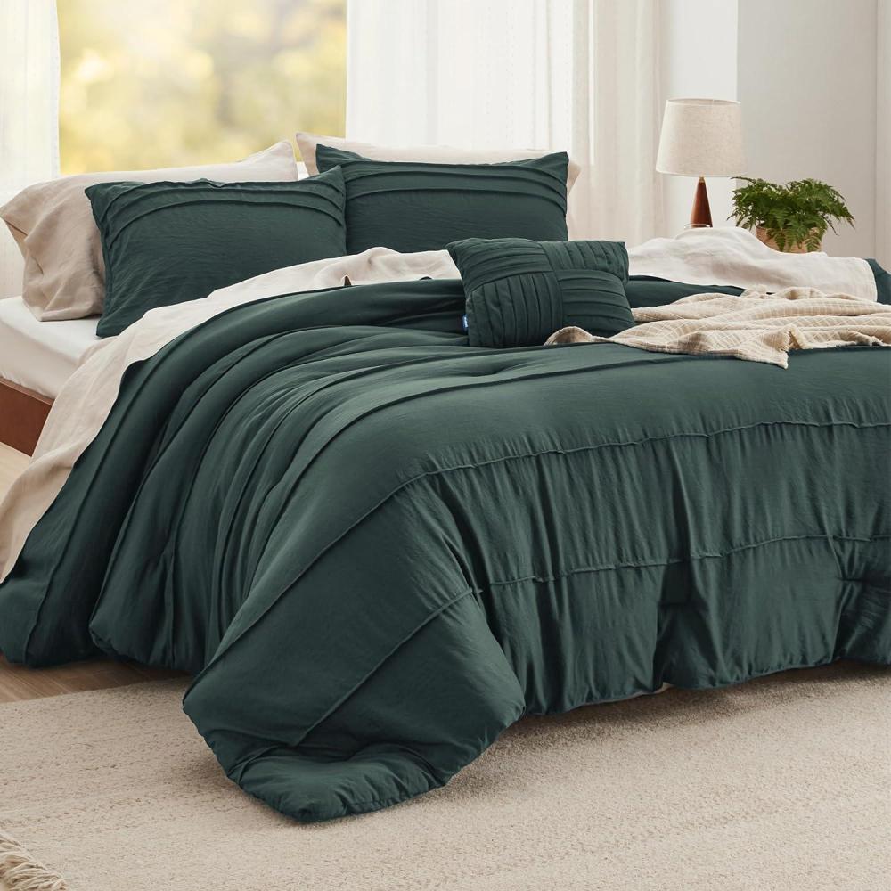 imageBedsure Light Pink Twin XL Comforter Set 3 Pieces Pinch Pleat Bed Set Down Alternative Bedding Sets for All Season 1 Comforter 1 Pillowcase 1 Decorative Pillow20 Emerald Green