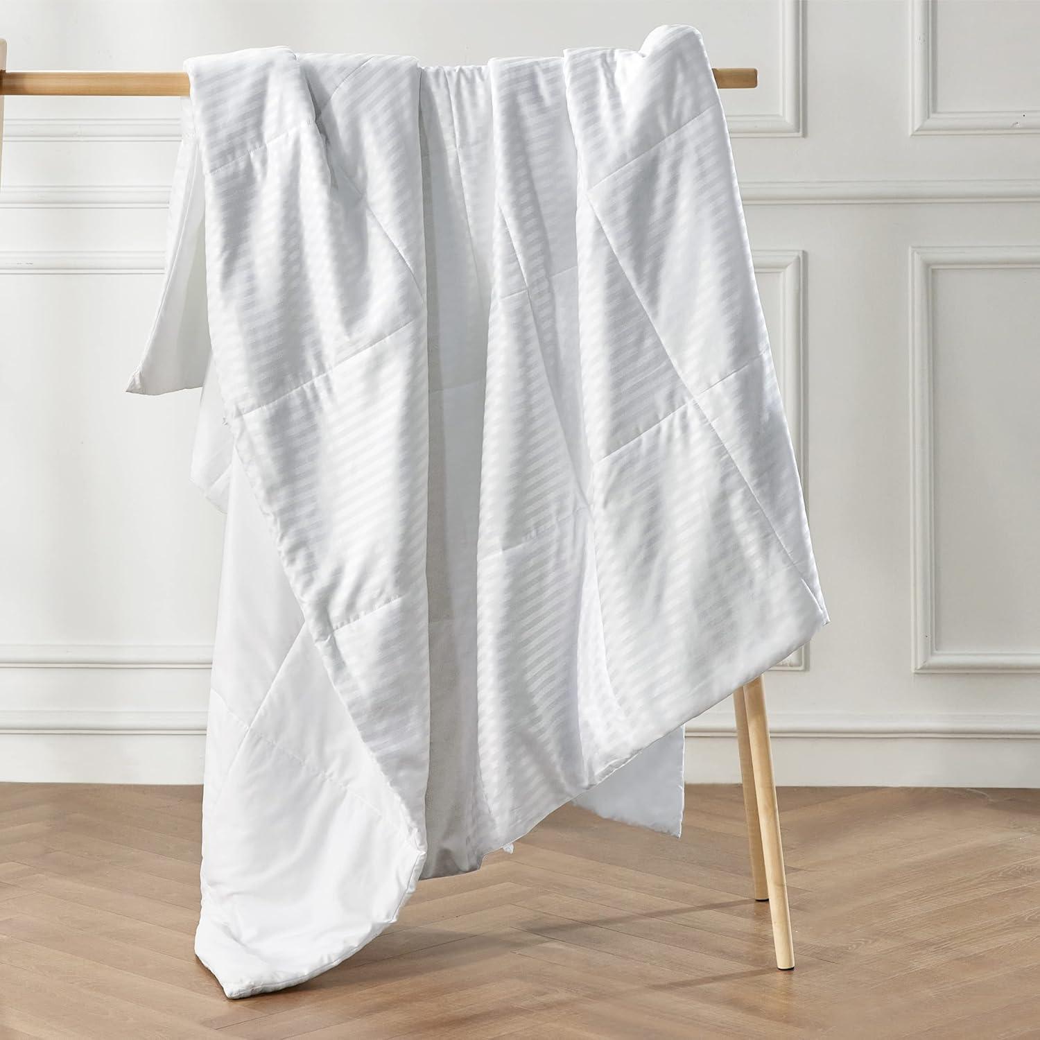 imageBedsure Duvet Insert Lightweight Comforter Quilted Cooling Duvet Insert Ultra Soft Down Alternative Comforter with Corner Tabs Twin Light Grey 68x88White