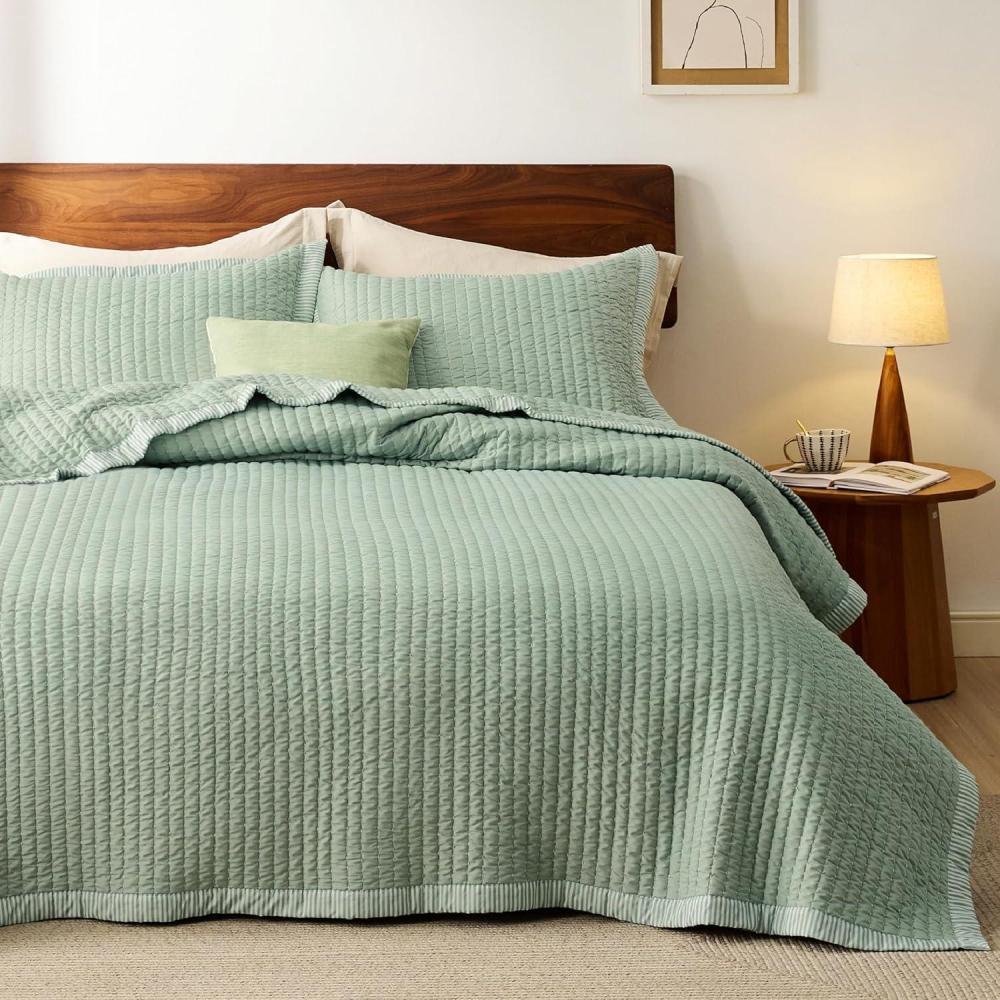 imageBedsure Navy Quilts Queen Size Queen Quilt Bedding Set Bedspread Coverlet Lightweight Neutral Striped Bedding 3Piece Set with 90x96 Coverlet amp 2 Pillow Shams AllSeason Soft Microfiber10 Green Contrast Border
