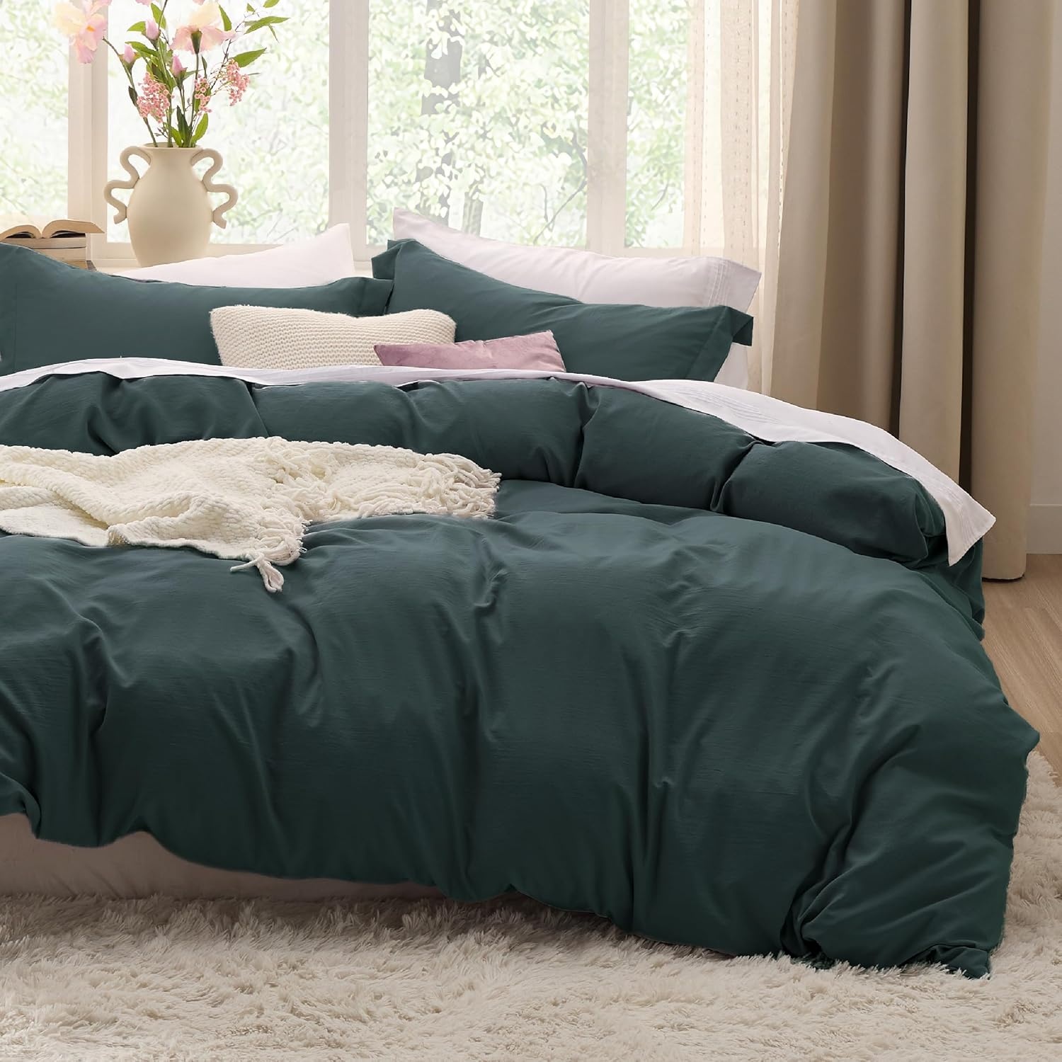 image:imageBedsure Duvet Cover Queen Size with Fitted Sheet 4 Pieces Prewashed Polyester Soft Bedding Set Includes 1 Duvet Cover 90x90 with Zipper Closure 2 Pillow Shams 1 Fitted Sheet Bright White01 Forest Green No Comforter