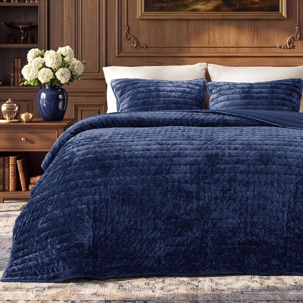 image:imageBedsure Velvet Comforter King Olive Green Quilt Luxury Bedding Set04 Navy Blue