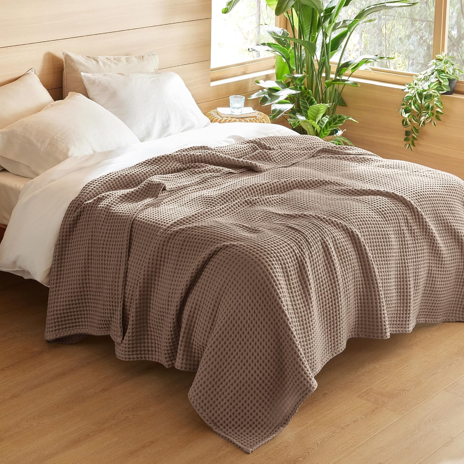 image:imageBedsure Lightweight 100 Cotton Waffle Blanket King Coffee BrownCoffee Brown